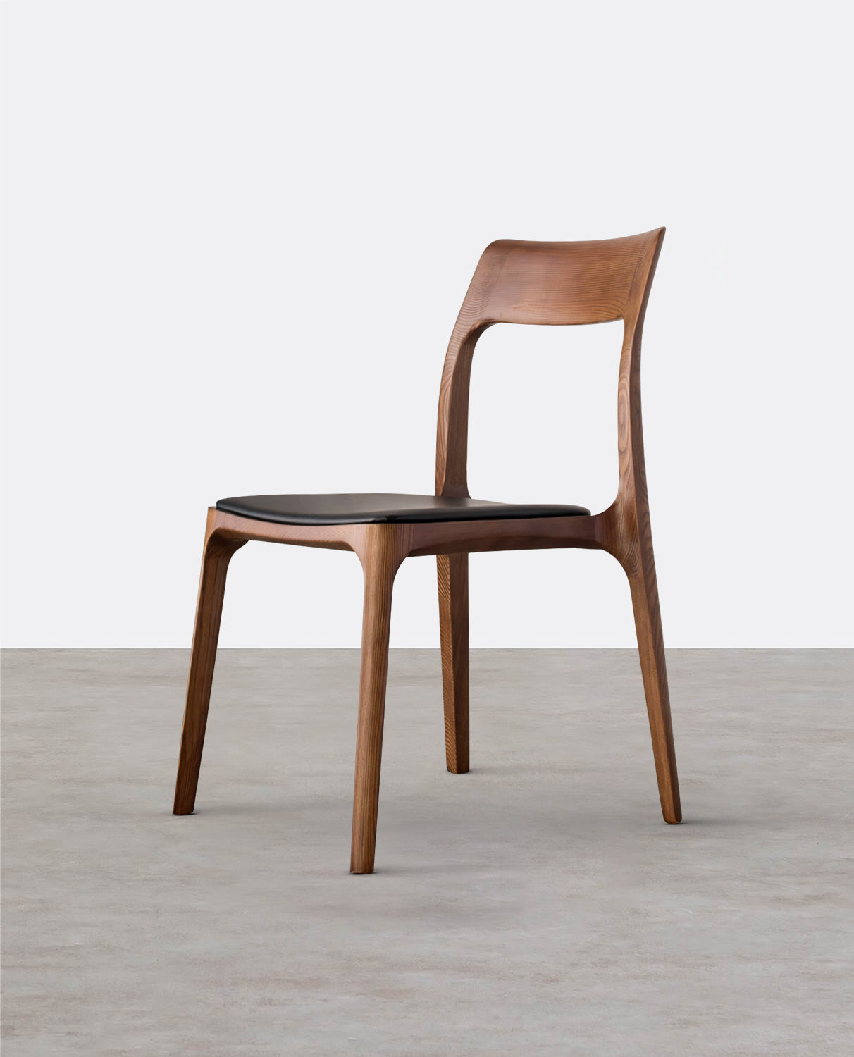 A Set Of 2 Hans CH3 Dining Chairs, Dark Oak, Light Oak