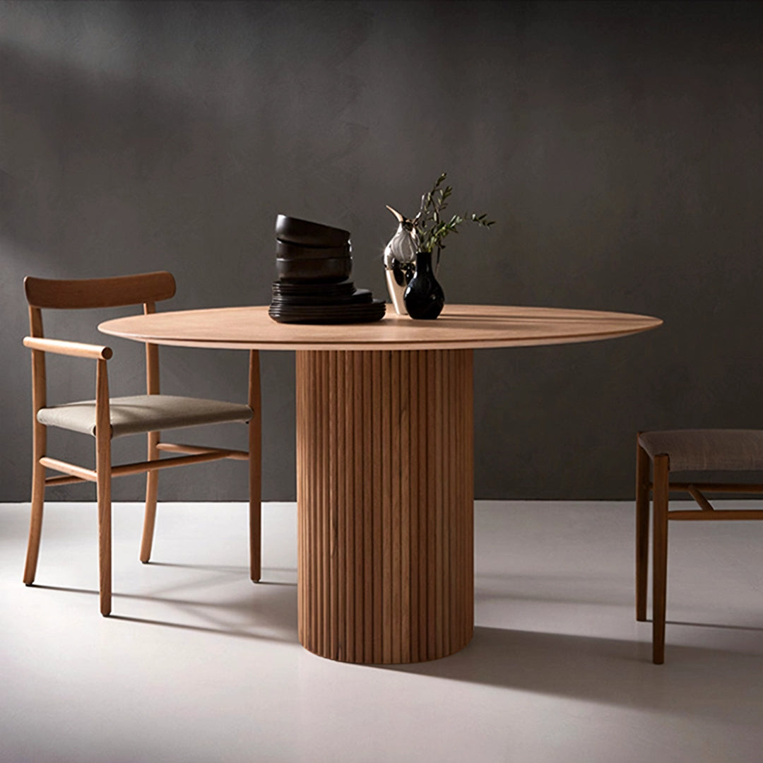 Ivar Round Dining Table, Oak Or  Walnut