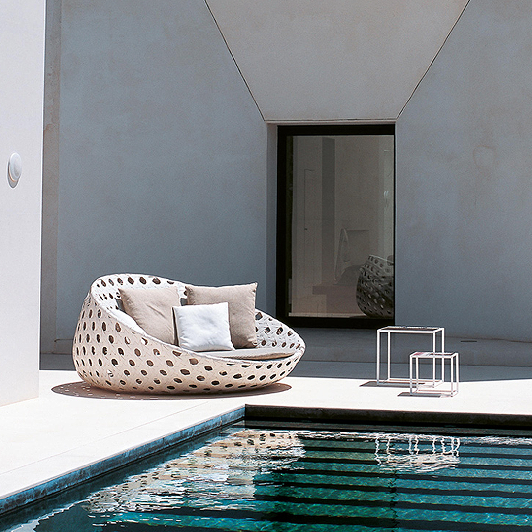 Elysia Rattan Round Outdoor Daybed-Weilai Concept-Weilai Concept