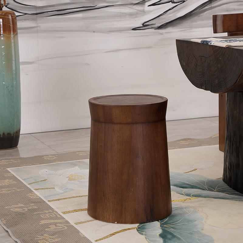 R16 Round Side Table, Oak-Weilai Concept-Weilai Concept